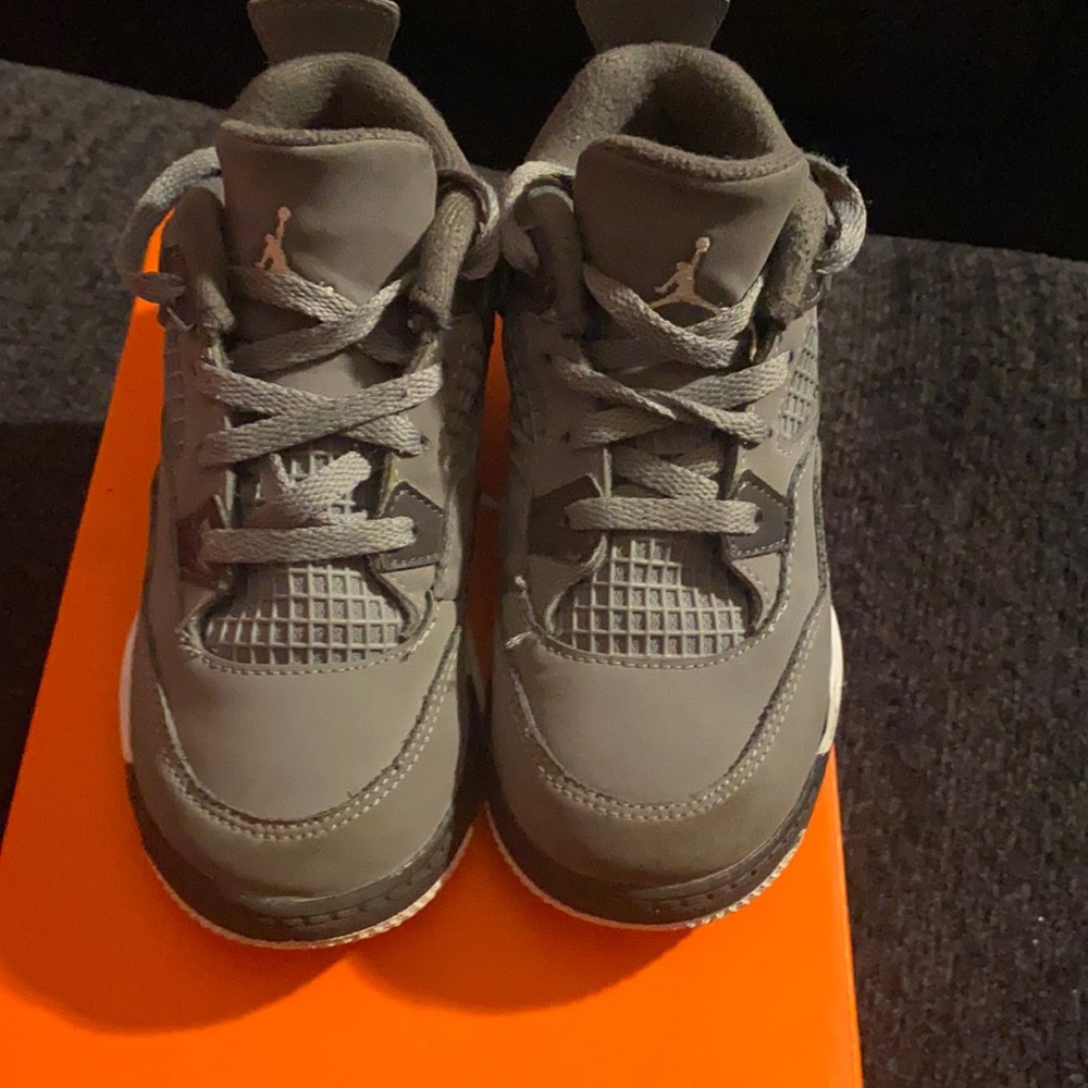 Toddler Jordan’s Cool Grey 4s